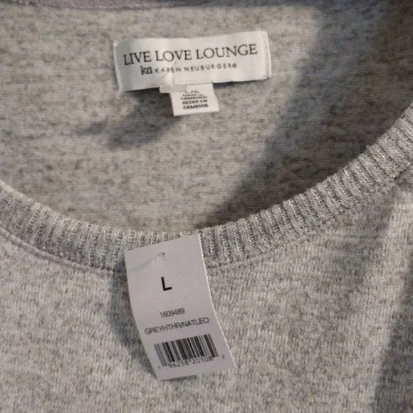 Woman’s Karen Neuburger Large Live Love Lounge Sleep top in gray. New with tags - Picture 2 of 4